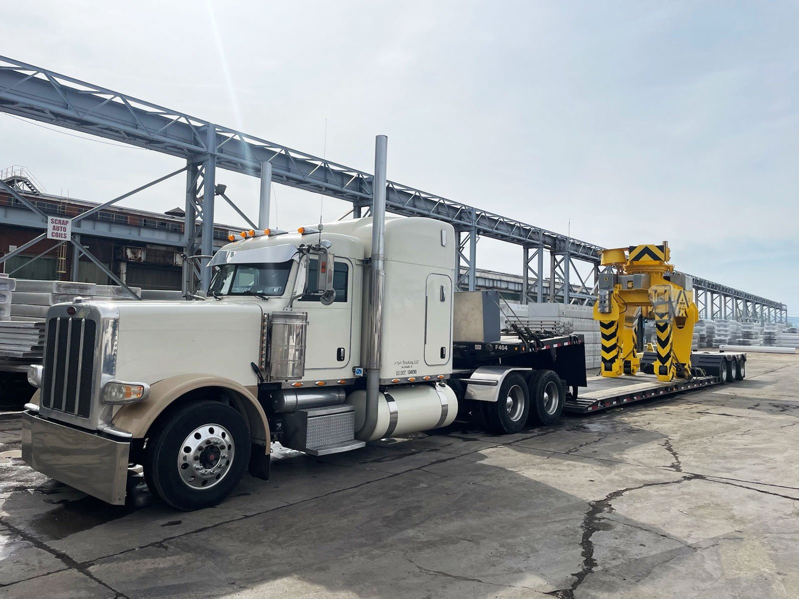 Double-Drop-Trailer-Circle-Logistics